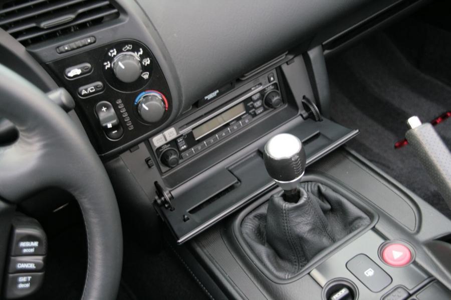  Honda S2000 2009 года  (фото 16 из 37)